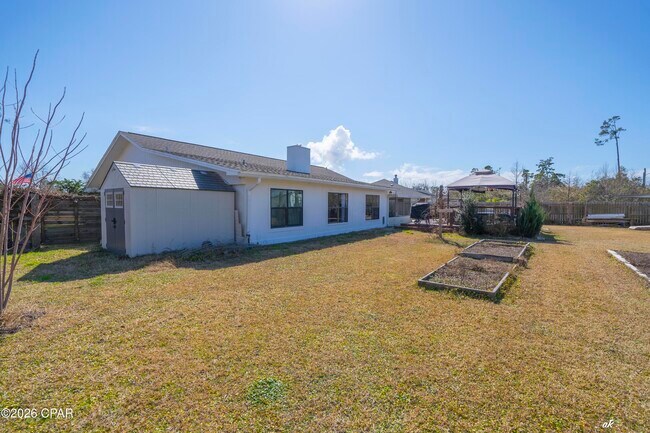 Building Photo - 707 Plantation Cir