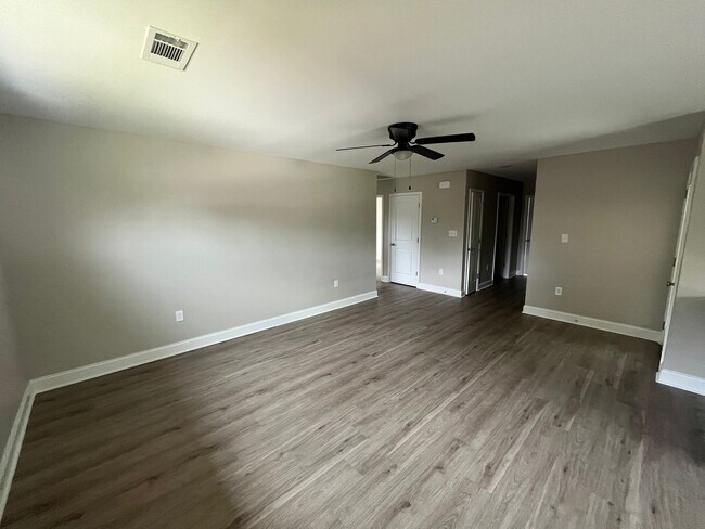 Building Photo - 815/817 Ellis St