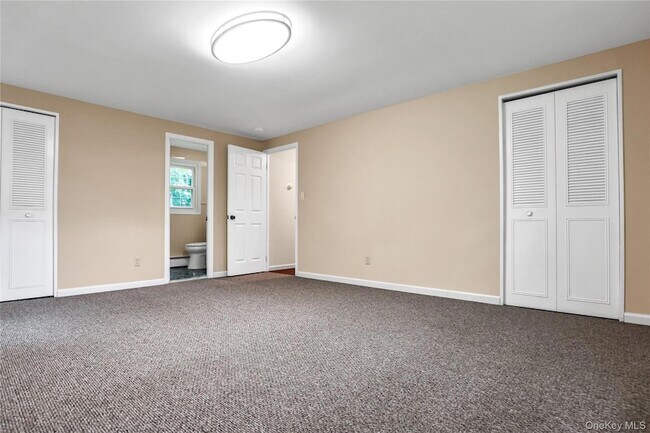 Building Photo - 40 Seabrook Ln