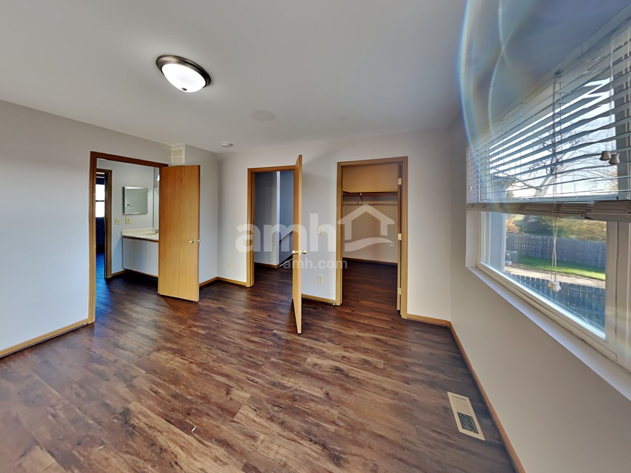 Building Photo - 516 Powers Ct