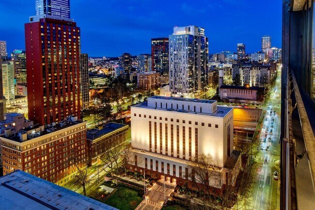 Building Photo - 5th and Madison Condominiums ~ Downtown Seattle