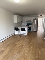 Building Photo - 16A Sylva Ln