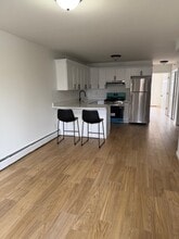 Building Photo - 16A Sylva Ln