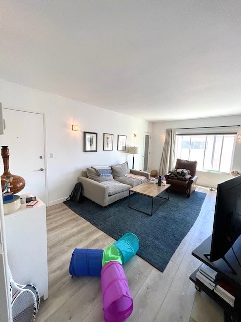 Living room near front door unit 5 - 2645 28th St
