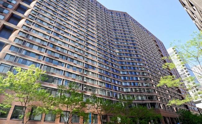 Building Photo - 211 E Ohio St