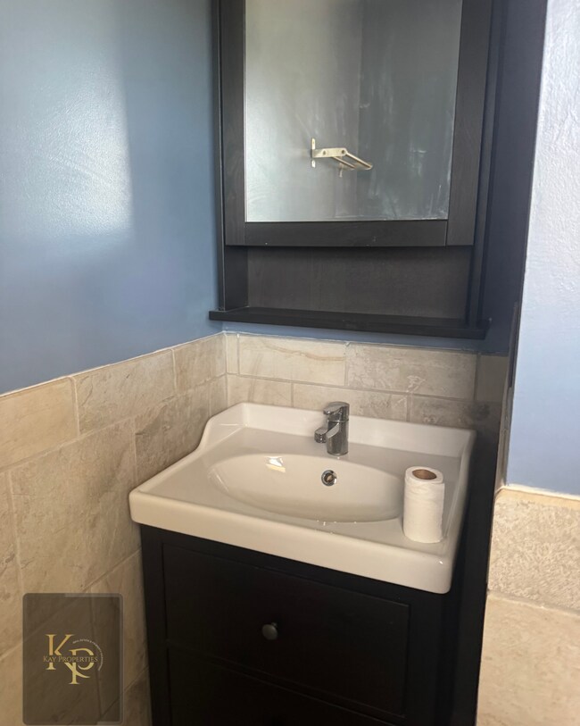 Building Photo - 2230 Independence Rd