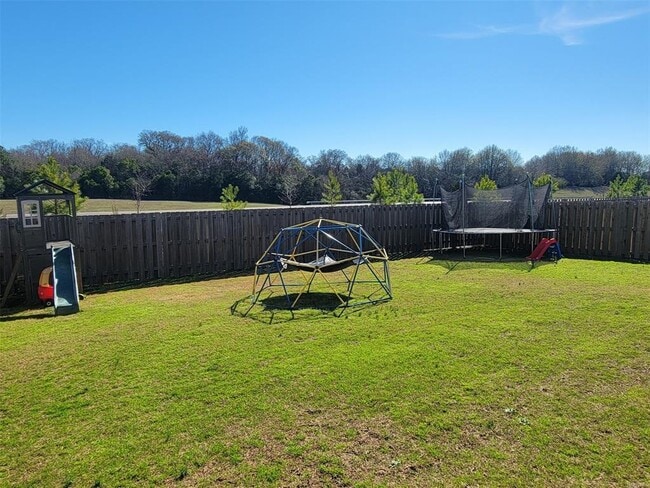 Building Photo - 821 Hedgefield Way