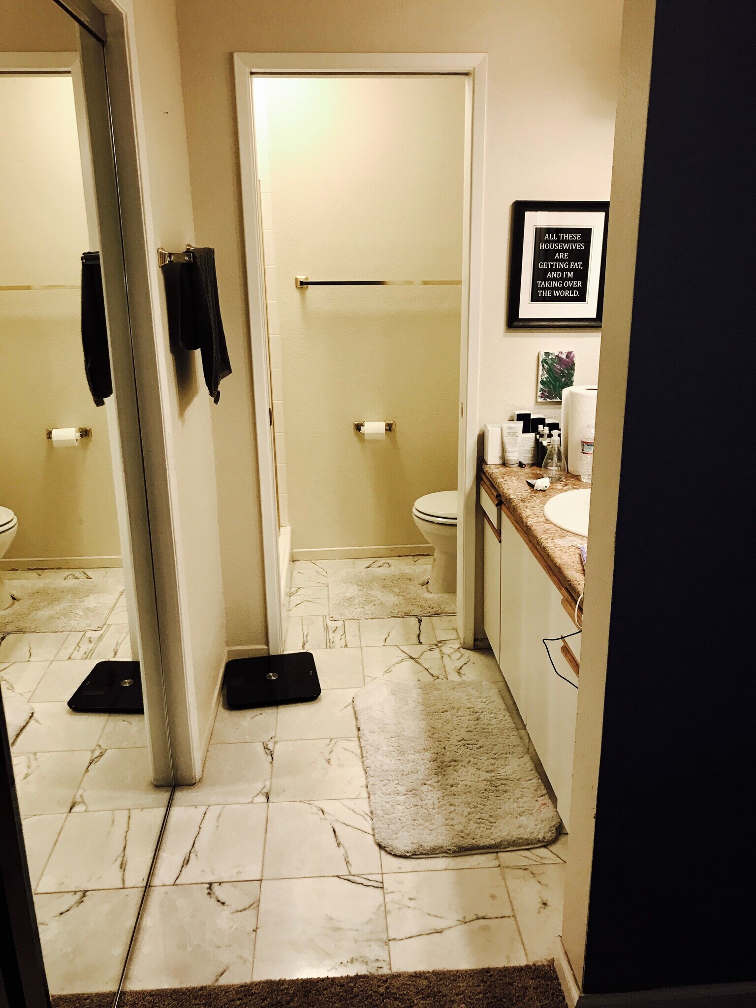 Enjoy the private bathroom in the master bedroom - 970 Palm Avenue