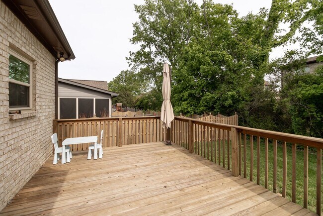 Building Photo - 4 Bedroom, 3 Bath Home w/ Backyard and 2 Car Garage