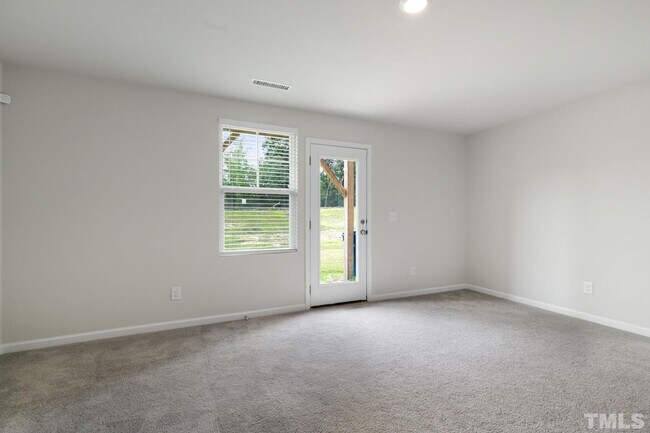 Building Photo - 4964 Southern Magnolia Dr