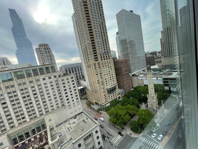Building Photo - 777 N Michigan Ave