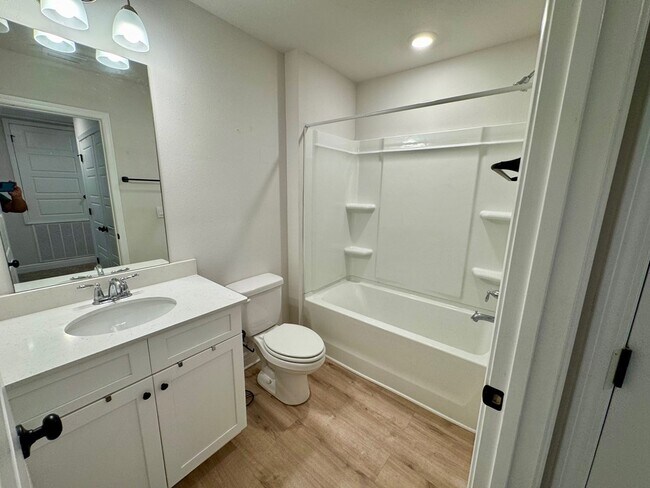 Building Photo - 272 The Prado