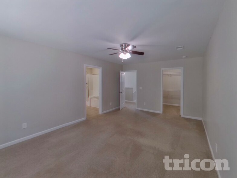 Building Photo - 437 Eastfair Dr