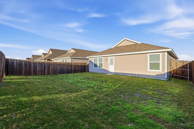 Building Photo - 5410 Idlewood Trail