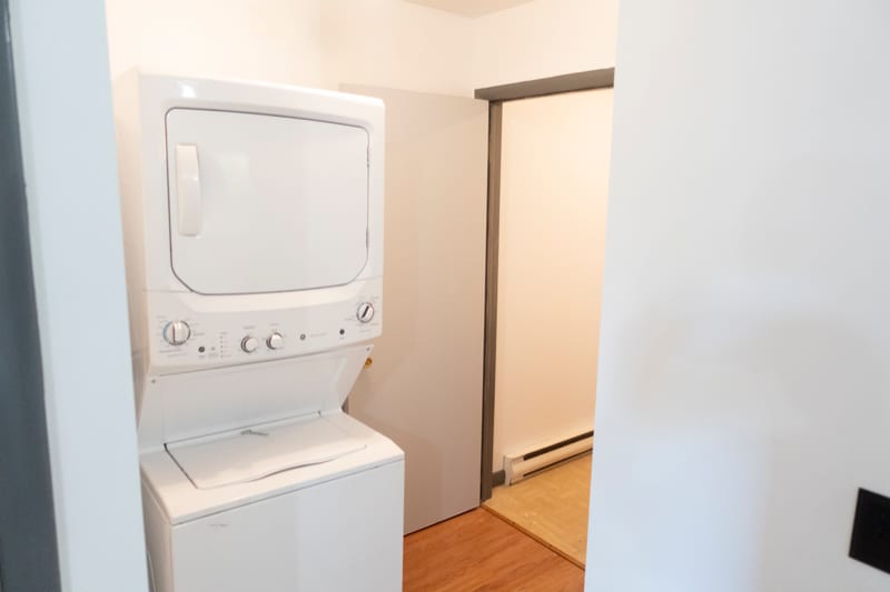 Building Photo - 118 N 3rd St