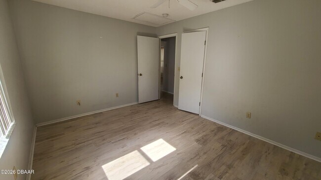 Building Photo - 428 Sandpiper Ct