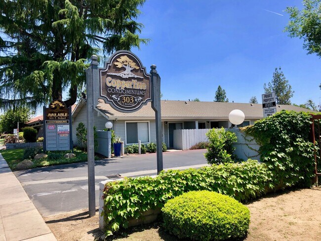 Building Photo - $1,595 Bullard & HWY 41, 2 Bedroom Condo -...