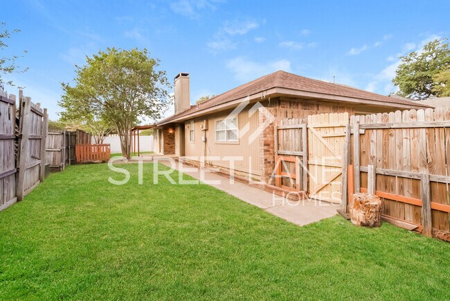 Building Photo - Charming 2 Bedroom in Mesquite!