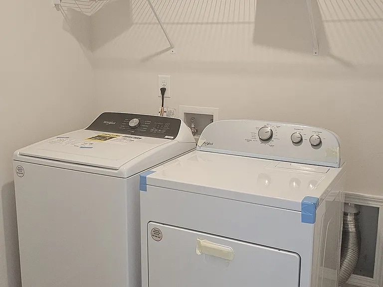 Building Photo - 98 Windover Wy