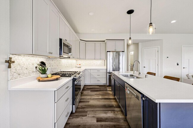 Building Photo - 2945 N 186th St