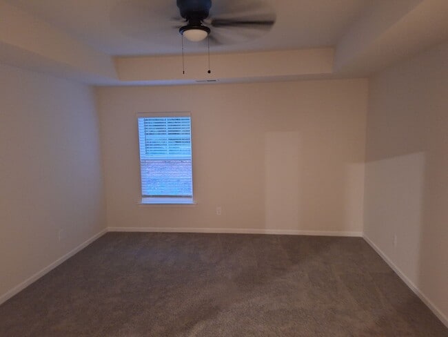 Building Photo - Newer Three Bedroom Home in Elgin SC!