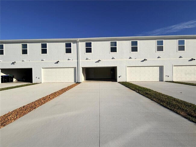 Building Photo - 16262 Bright Leaf Rd