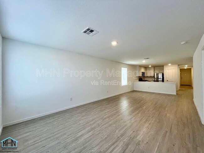 Building Photo - 12931 Kathleen St