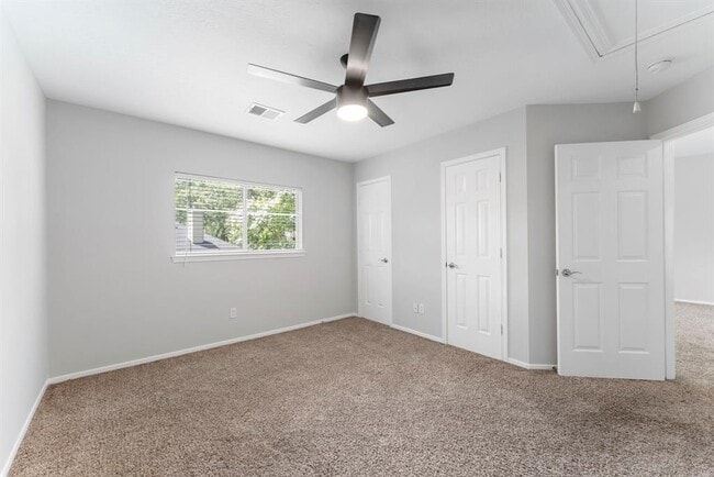 Building Photo - 15 Capshaw Ct