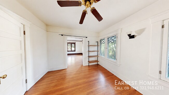 Building Photo - 1131 N Wilson Ave