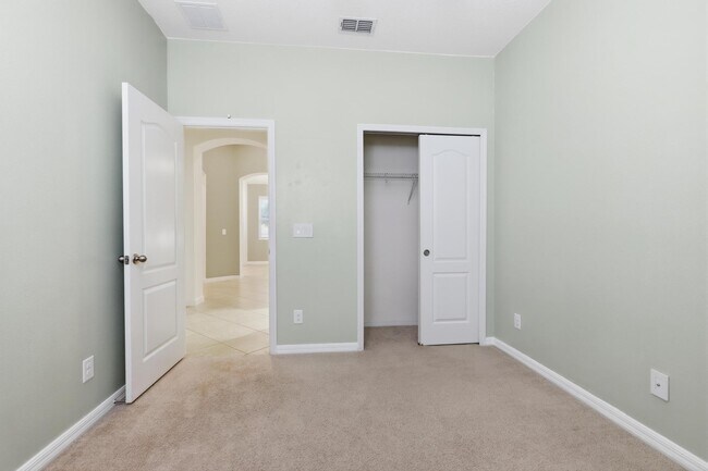 Building Photo - 740 Preakness Cir