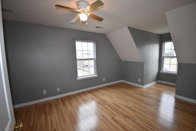 Building Photo - 3 Bedroom Pet Friendly Home For Rent Near ...