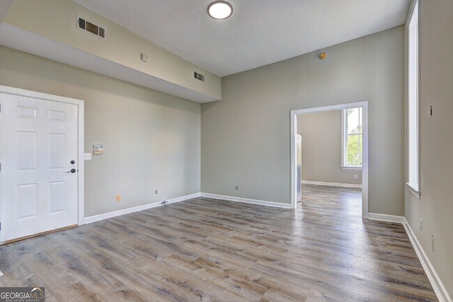 Building Photo - 123 N Broad St