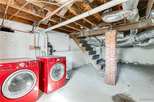 Building Photo - Beautiful Brookland Park Bungalow