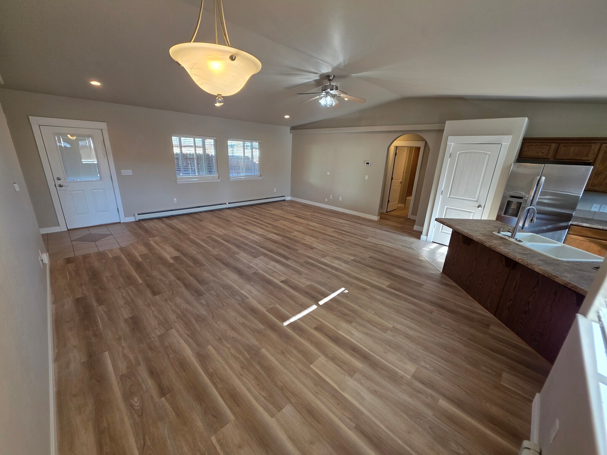 Building Photo - 308 N Mulberry St