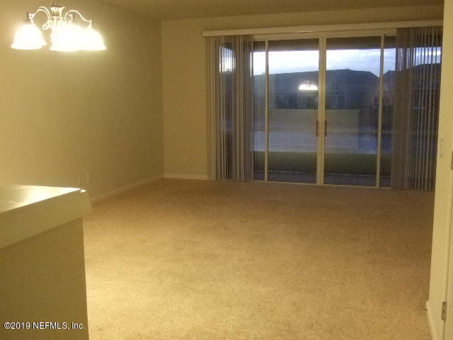 Building Photo - 7002 Roundleaf Dr