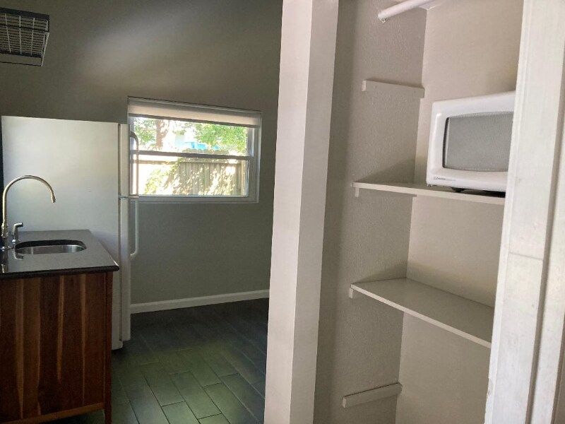Building Photo - 77 Lorillard Pl