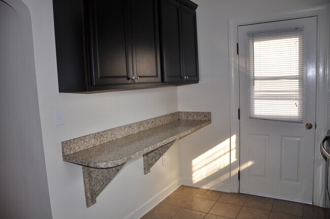 Building Photo - Pre-Leasing Now for the Fall Semester 2026