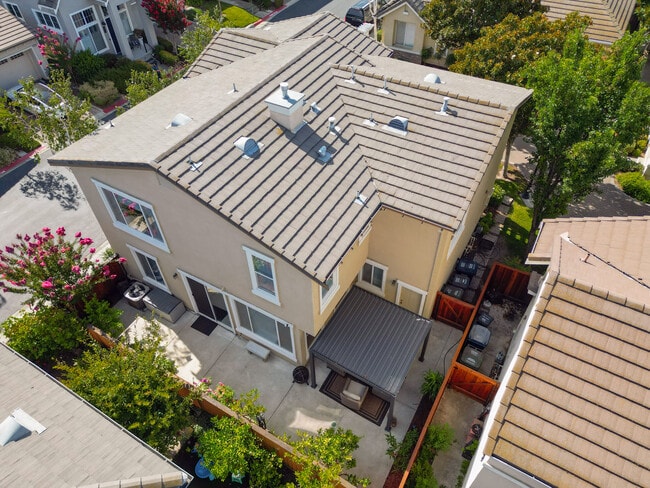 Building Photo - 5884 Cedarwood Cmn