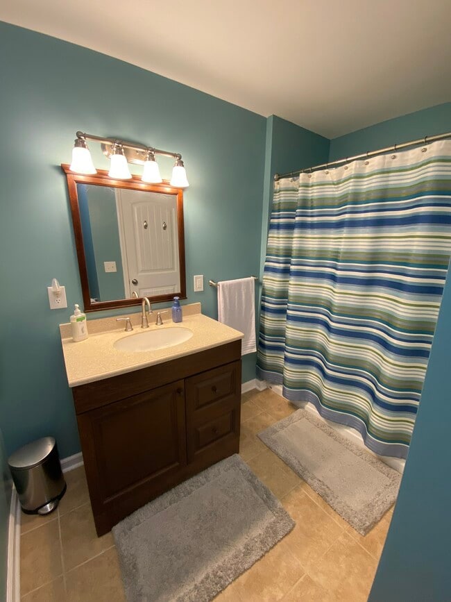 Building Photo - 4 Safe Haven Ct