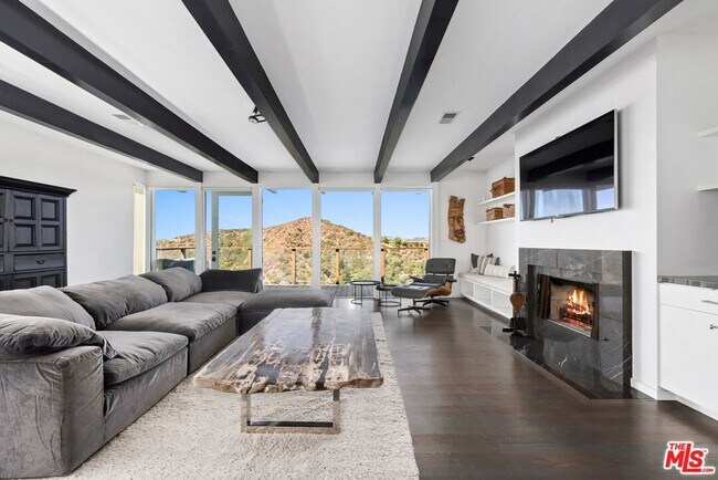 Primary Photo - 2235 Gloaming Way