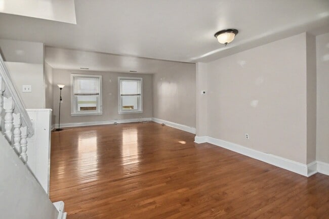 Building Photo - 238 S 11th St