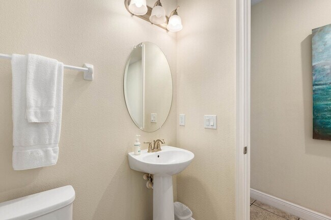 Building Photo - 909 Desert Mountain Ct