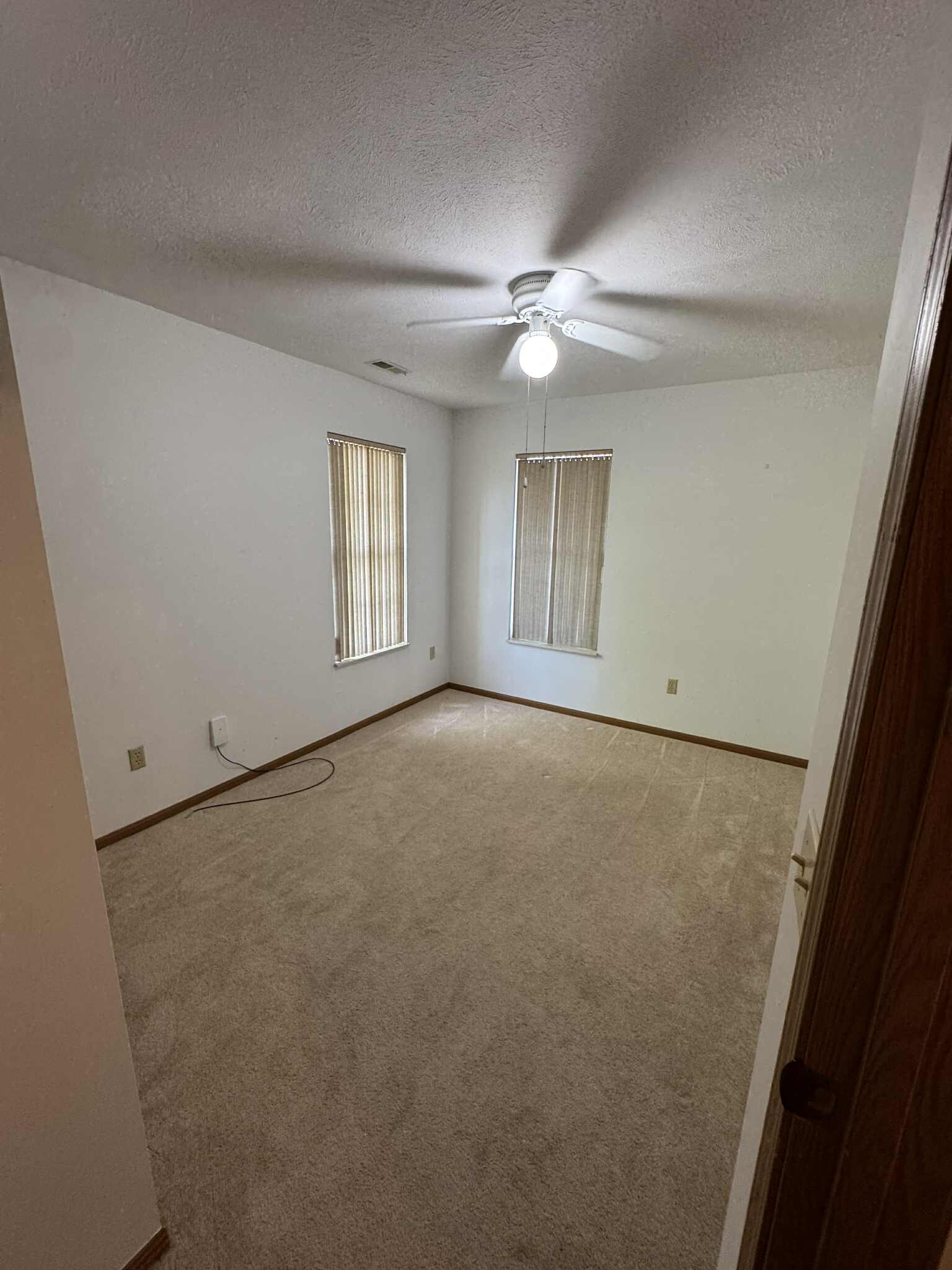 Building Photo - 69 Ashford Dr