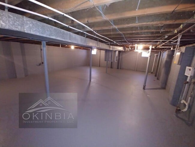 Building Photo - 4329 Free Pike