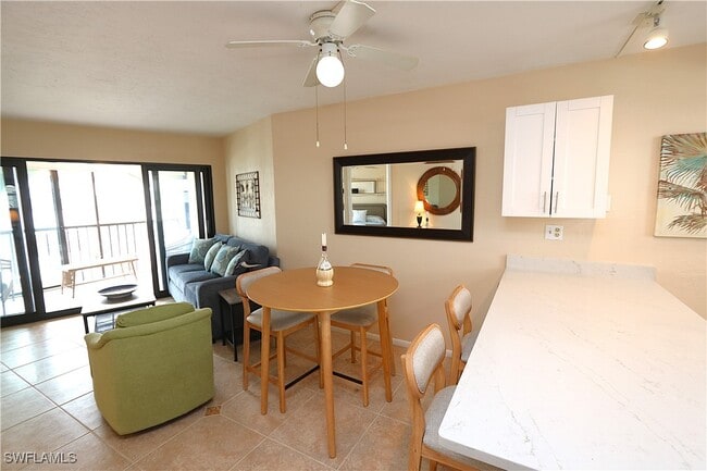 Building Photo - 1023 Anglers Cove