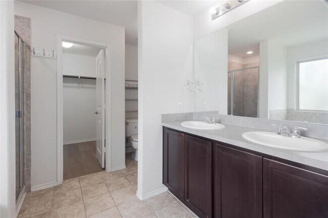 Building Photo - 10205 Gertrudis Lp