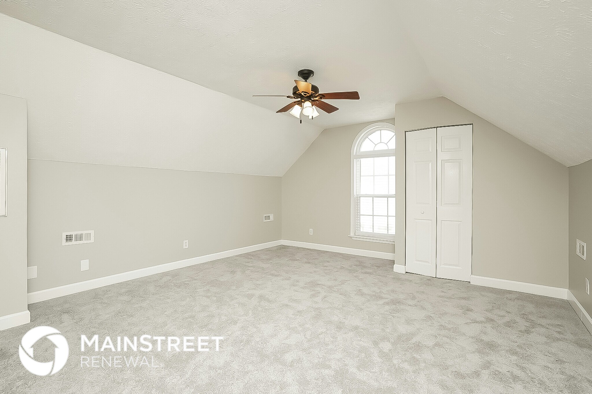 Building Photo - 228 Woodmaker Ct