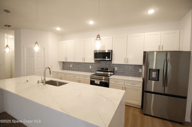 Building Photo - 1658 Hamilton Ave SW