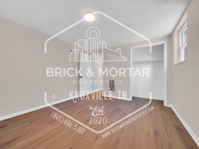 Building Photo - 1903 Huber Ct