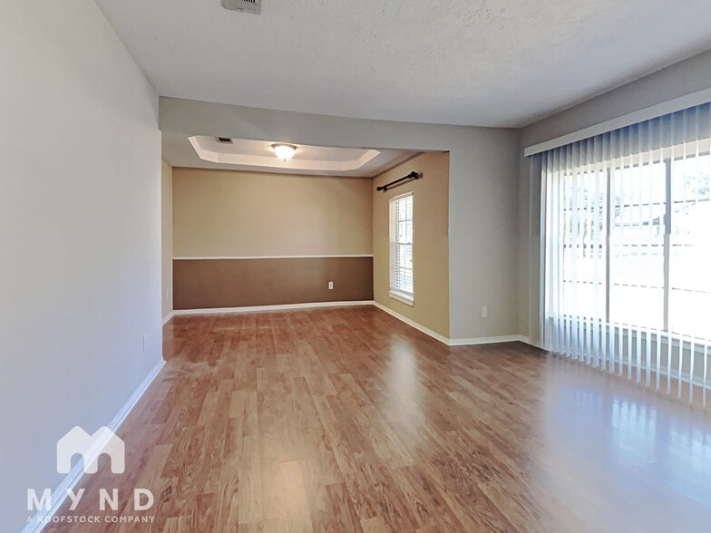 Building Photo - 9015 Eldora Dr